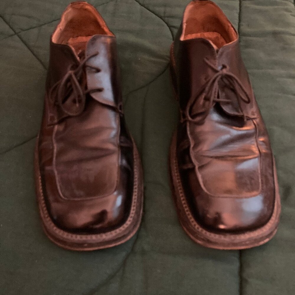 Kenneth Cole NY black shoes size 10